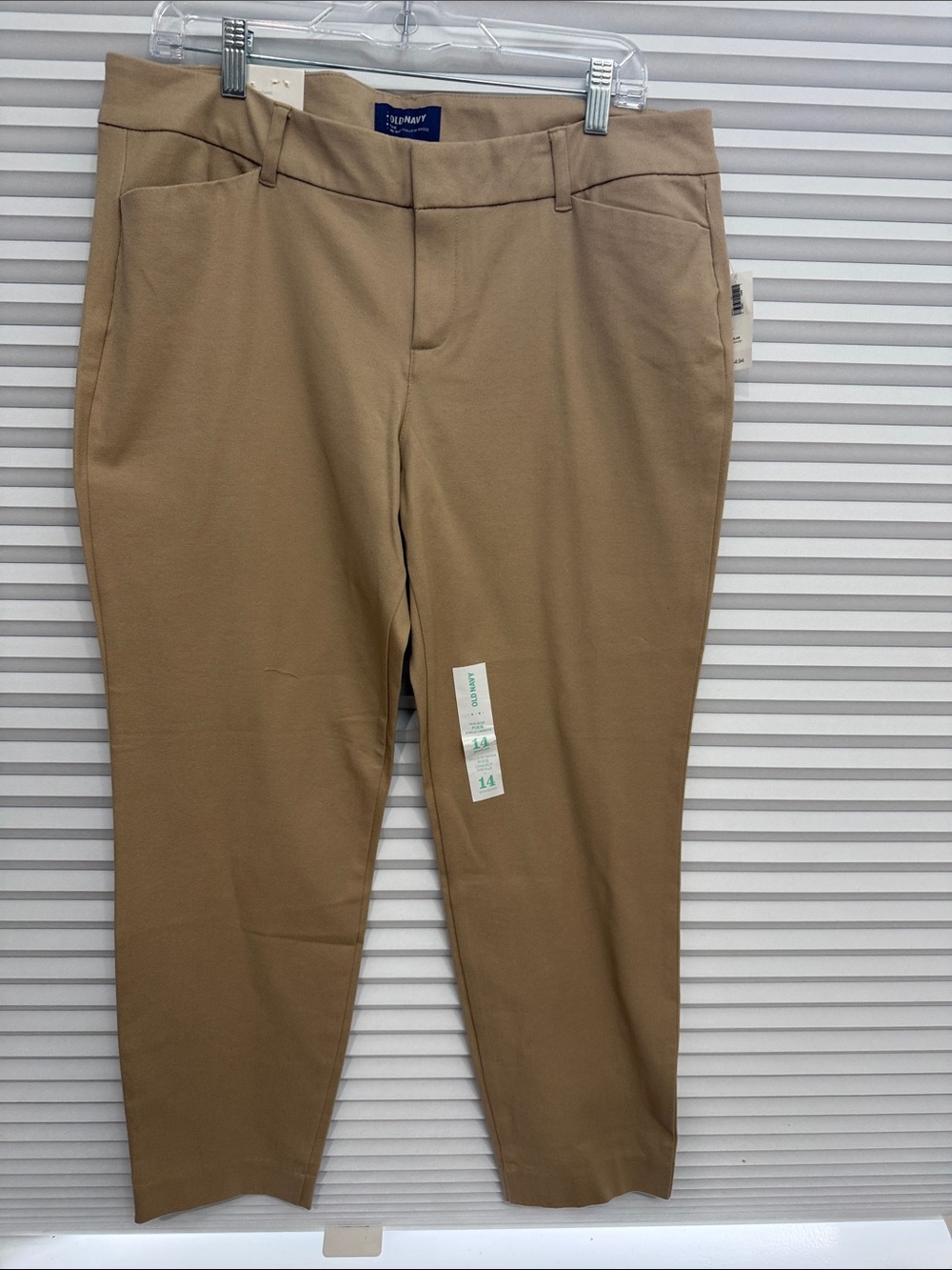 Old Navy Women’s Mid Rise Khaki Pixie Ankle Stretch Straight-Leg Chinos - NWT